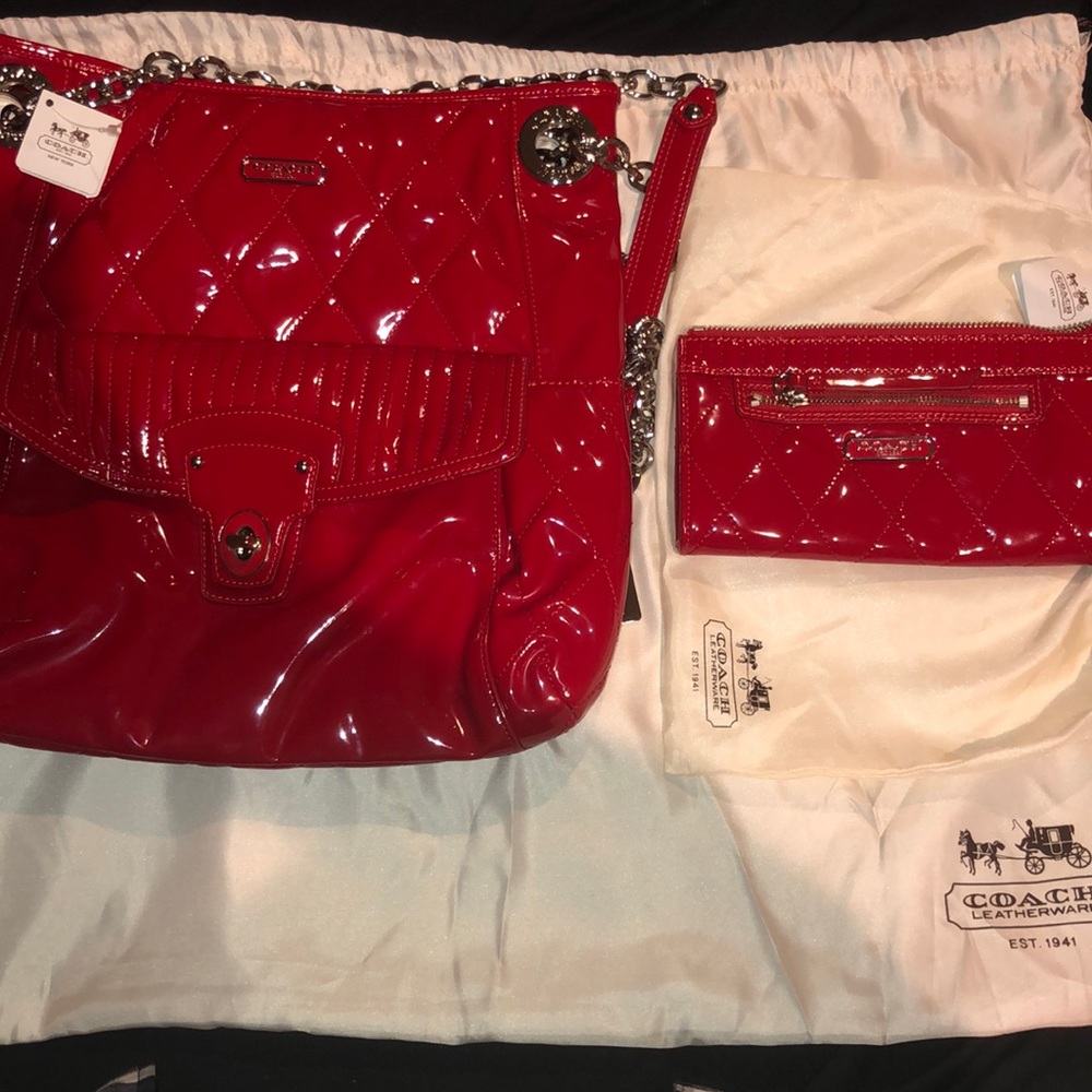 NEW Coach Tote and Zip-up Wallet Set